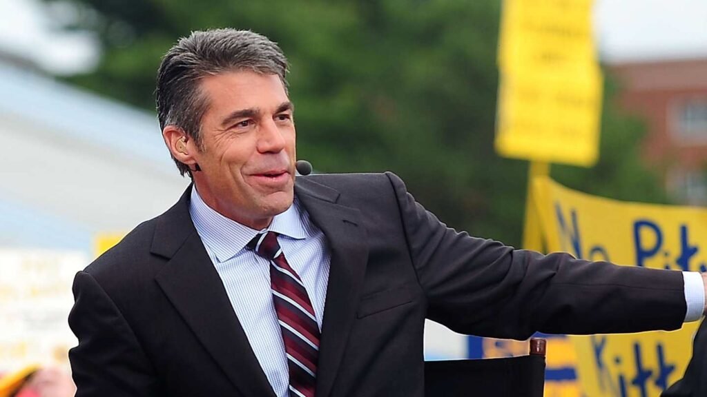 Chris Fowler salary