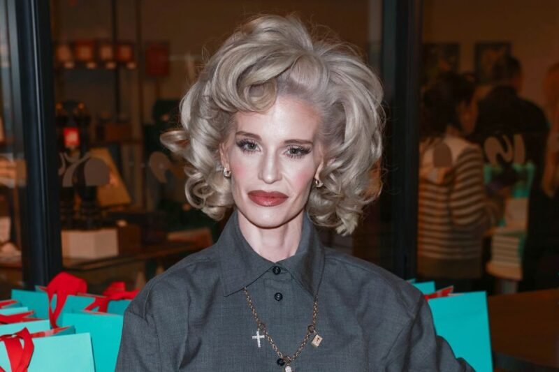 Kelly Osbourne Net Worth, Biography, Husband, Age & Height