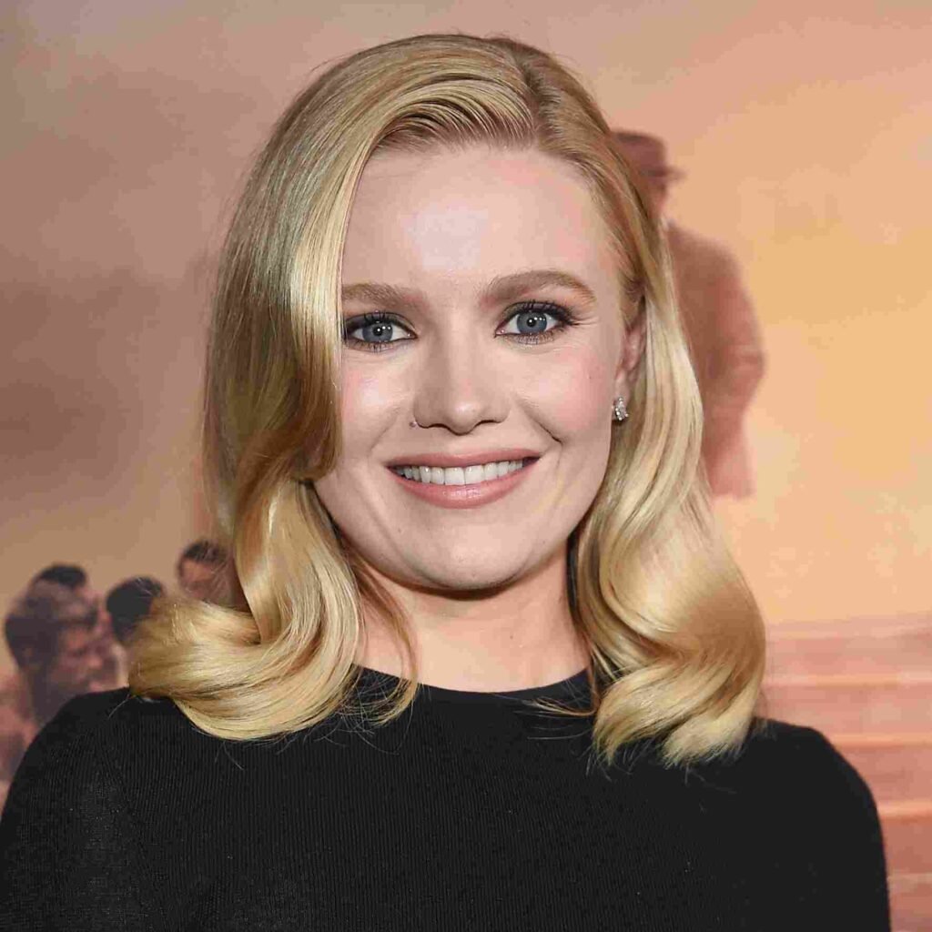 Hadley Robinson pictures