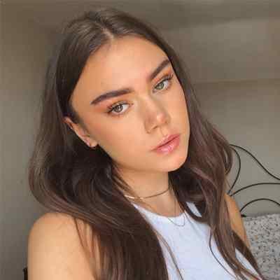 Flossie Clegg Net Worth, Biography, Age, Height & Career